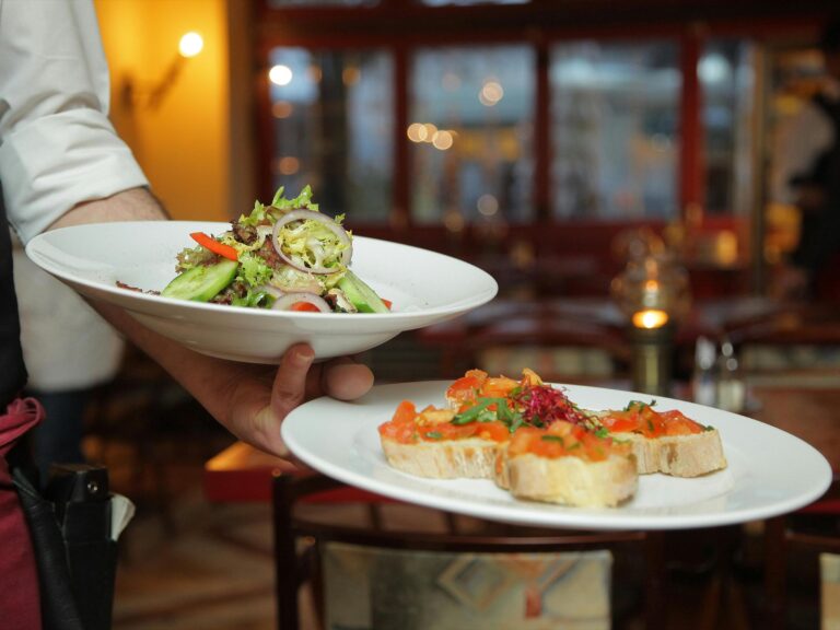 The EDUWASTE Project: Maximize food waste reduction in restaurant kitchens